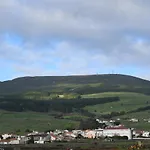 Casas Da Ribeira Santa Barbara (Terceira)