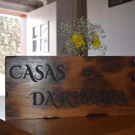 Casas Da Ribeira Santa Barbara (Terceira)