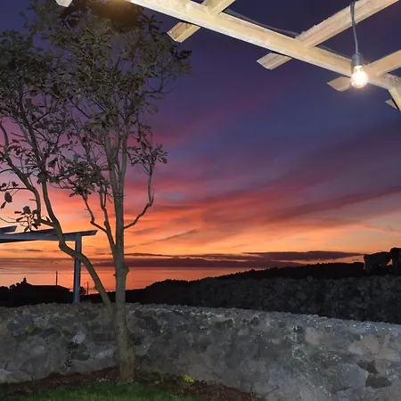 Casas Da Ribeira Santa Barbara (Terceira)