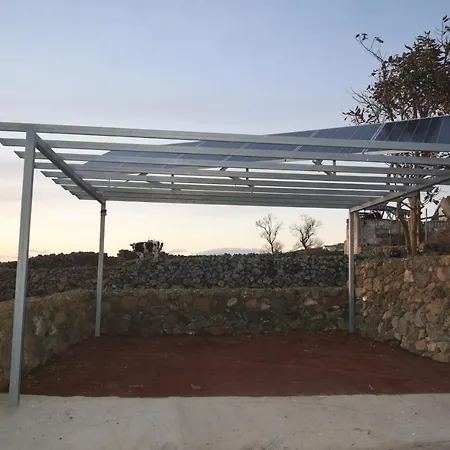 Casas Da Ribeira Santa Barbara (Terceira)