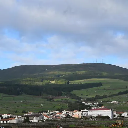 Casas Da Ribeira Santa Barbara (Terceira)