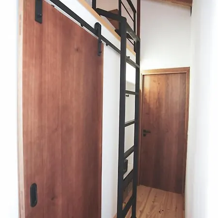 Casas Da Ribeira * Santa Bárbara