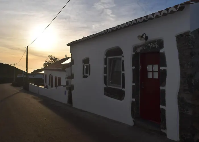 Casas Da Ribeira Casa de Férias