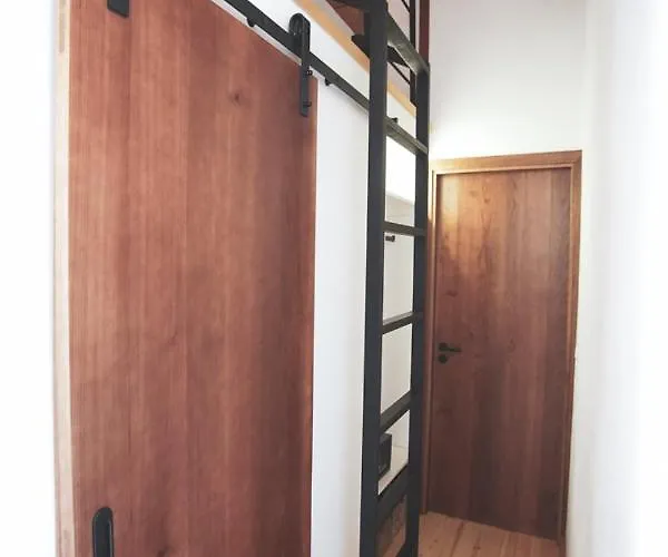 Casas Da Ribeira * Santa Bárbara